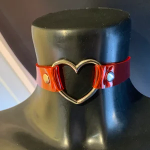 heart ring choker